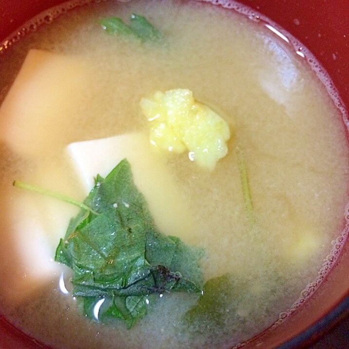 大葉と焼き芋のお味噌汁